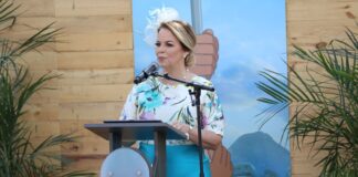 DISCURSO DI PROME MINISTER NA ACTO PROTOCOLAR RIBA DIA DI HIMNO Y BANDERA