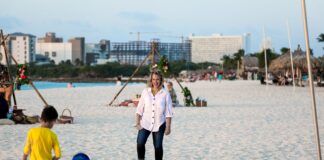 DRENTANDO TEMPORADA DI CAMPAMENTO BAN CORDA PA CUIDA NOS PLAYA NAN Y NATURALESA