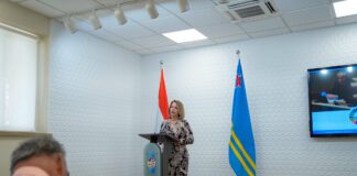 PROME MINISTER LO TA NA HULANDA PA FIRMA E ONDERLINGE REGELING Y PA TRATA E LEY DI RAFT