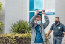 Hogeraad: Sussebeek condena na 30 luna pa soborno despues di paga gasto personal di ex minister