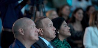 EN CONEXION CU E PROYECTO DI PORT CITY, MINISTER ENDY CROES A ATENDE E BUSINESS EVENT DI APA