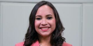 Gerlien ta re-evaluando posicion pa su futuro politico; Si lo keda o bandona AVP