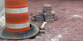 Pida weso haya durante trabou ariba acera den Rockefellerstraat