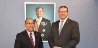 Minister Thijsen a bishita Gobernador Alfonso Boekhoudt