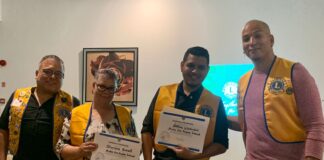 2 Miembro nobo pa Aruba One Happy Island Lions Club
