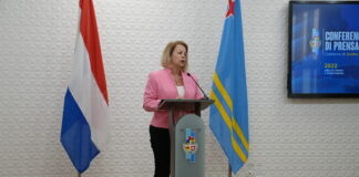 GOBIERNO NO TA AUTORISA PA TUMA DECISION RELACIONA CU OTORGAMENTO DI TERENO