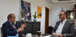 Minister Thijsen a reuni cu Minister di Energia Glenbert Croes