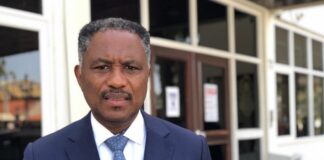 Den Formacion nobo: Arthur Dowers lo no ocupa funcion di Minister y lo traha for di parlamento