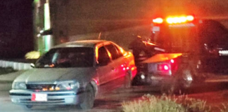 Polis a confisca un auto cu tabata tin un otro auto blokea na Bushiri Residences