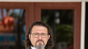 Ryçond Santos do Nascimento ta haya: Minister Ursell Arends mester tuma honor na su mes y retira!