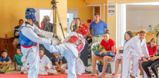 Jeroan Nicholson, Jewell Illidge, Nicole Tromp y Zahyon Klaber a sali Best Fighters den Cas Bon Taekwondo Cup.