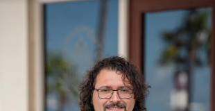 Con Benny a fix Leoncita Arends