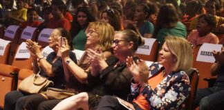 PROME MINISTER A PRESENCIA UN BUNITA PRESENTACION NA E ‘CULTURELE KUNSTZINNIGE VORMING DAG (CKV)’ DI MARIA COLLEGE NA CAS DI CULTURA