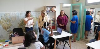 PROME MINISTER A BISHITA EDUCAMPUS PA ADMIRA E PROYECTO INNOVATIVO CU NAN A GANA CU E PROYECTO DI EDUTECH 