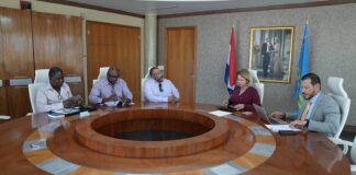 PROME MINISTER EVELYN WEVER – CROES A REUNI CU SNBA PA TRATA DIFERENTE DESAROYO ANDANDO NA SAN NICOLAS 