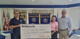 Kiwanis Club of Palm Beach a haci entrega di e “cheque simbolico” na Wit Gele Kruis Aruba y Stichting HungaTeca 