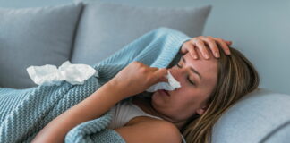 Griep pisa andando cu ta dal hopi duro cu draaimento di cabes