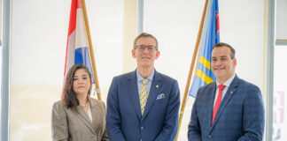 Minister Geoffrey Wever a reuni cu embahador Hulandesstaciona na Venezuela