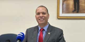 Parlamentario Marco Berlis (MEP):Con BBO na frontera ta funciona realmenteMester pone un stop na e malinformacion y confusion cu oposicion ta trece