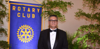 Rotary Club Aruba a tene su evento annual caminda a instala su board nobo.