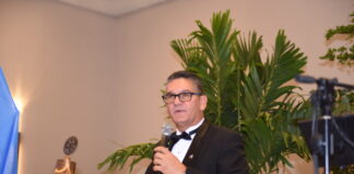 Rotary Club Aruba a tene su evento annual caminda a instala su board nobo.