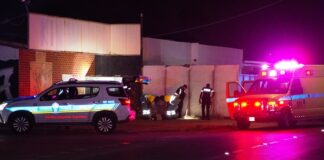 Drive by shooting den Driemasterstraat a costa bida di un dama