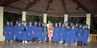Women’s Club of Aruba a honra e miho graduadonan