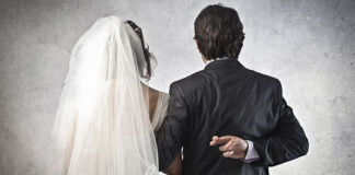 Fraude: A descubri cientos di certificado di matrimonio falsifica pa duna stranhero derecho