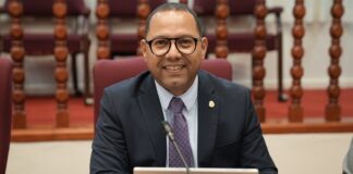 Parlamentario Ricky Hoek (MEP): Raft ta un ‘kat in de zak’