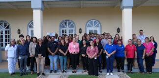 E MANEHO DI GOBIERNO Y DEPARTAMENTO DI RECURSO HUMANO (DRH), PA YUDA EMPLEADONAN PUBLICO DESAROYA NAN MES PROFESIONALMENTE A RESULTA UN EXITO