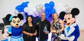 MINISTER ENDY CROES TA FELICITA MASTER CHEF JOSELITO ALBERTSZ CU A CUMPLI 15 ANA DENARTE CULINARIO INTERNACIONALMENTE