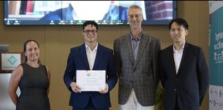 Zyqion J. S. Soekandar a gradua na Universidad di Aruba