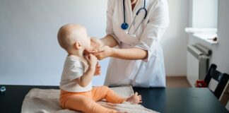 Casonan misterioso di pulmonia cerca mucha na China, ta aumentando awor liher na Hulanda