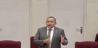 Un Comision ta Evaluando Restructuracion Salarial pa Maestronan, Segun Minister Croes