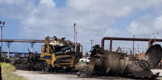 Truck cu hydrogen peroxide 50% a explota riba tereno di refineria; tin 3 herido