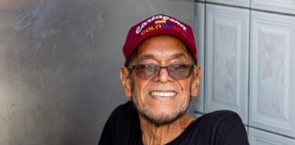 John’s “Pizza” Croes a bay sosega