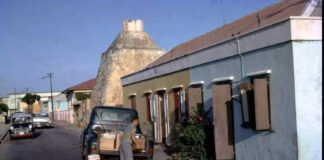 E otro banda di medaya di e cas basha abao na Rancho # 2