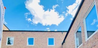 Studiantenan di OGM di bishita cerca Minister Plenipotenciario na Washington DC