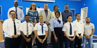 Minister Endy Croes: Nuebe studiante di Aruba a ricibi beca di Reino