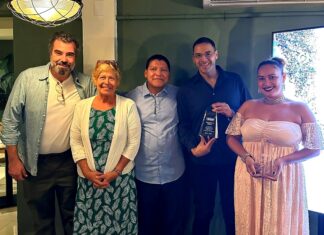 Rafaela Mahadeo y Addonsito Croes honra pa Cinearuba