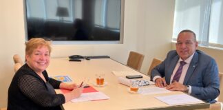 Minister Endy Croes: Biblioteca Nacional Aruba a participa den e conferencia di ACURIL na Georgetown, Guyana