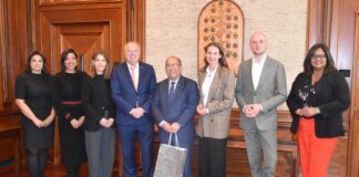 Minister Thijsen a bishita Burgemeester di Leiden