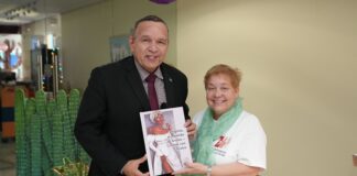 Minister Endy Croes: E aña aki dia 20 di augustus 2024 ta celebra 75 aña di trabou di Biblioteca na Aruba