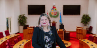 Parlamentario Darlaine Guedez-Erasmus: Aruba ta bay conta cu e ‘Operation Command Center’ miho ekipa y mas moderno den region