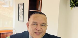 Minister Endy Croes cu un bunita mensahe pa e mentor – y miembronan di POC cu ta trahando duro pa ricibi nos studiantenan na nan yegada na Hulanda