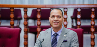 Parlamentario Marco Berlis (MEP): Ausencia structural di Marisol na reunionnan publico