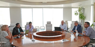 Prome Minister a reuni cu DOW pa trata varios punto di importancia: Pa Gobierno di Aruba e tema di sushedad riba e isla ta un prioridad grandi