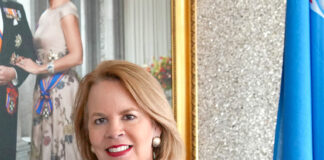 Aña escolar 2023/2024 tawata un aña cu retonan pero tambe cu logronan importante: Prome Minister ta gradici docente y maestro y tur cu ta contribui na un manera of otro cu enseñansa