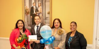 Marc Oduber a cumpli 25 aña den servicio di gobierno di Aruba