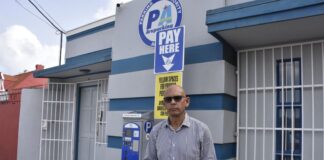 Otmar Oduber : Aruparking mescos cu Arubus y varios otro NV di gobierno ta wordo perhudica p’e propio politiconan